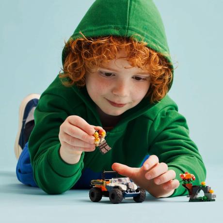 Конструктор LEGO City Квадроцикл для дослідження джунглів Місія Червоної панди 92 деталі (60424) - фото 8