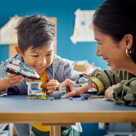 Конструктор LEGO City Космічний корабель і дослідження астероїда 126 деталей (60429) - фото 4