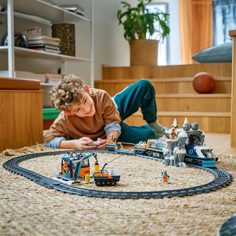 Конструктор LEGO City Арктичний дослідницький експрес 1517 деталей (60470) - фото 7