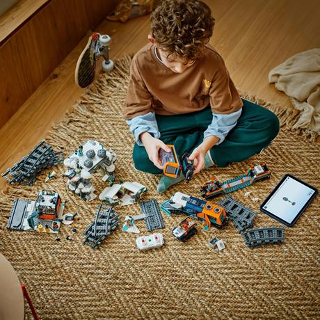 Конструктор LEGO City Арктичний дослідницький експрес 1517 деталей (60470) - фото 8