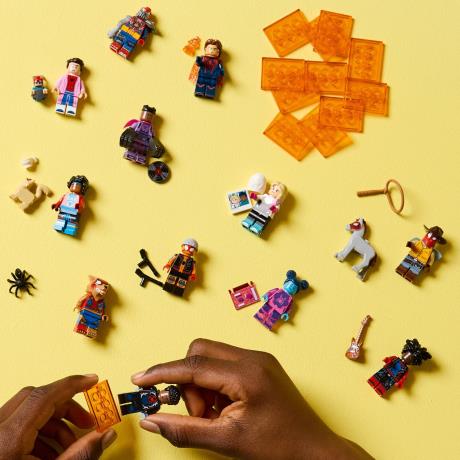 Конструктор LEGO Minifigures Людина-павук: Крізь Всесвіт V111 (71050) - фото 6