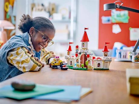 Конструктор LEGO Super Mario Битва з Роєм біля замку Піч 738 деталей (71435) - фото 0