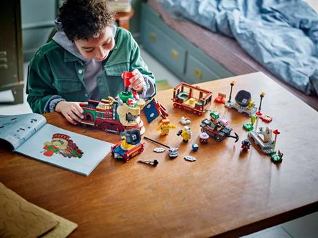 Конструктор LEGO Super Mario Швидкий потяг Боузера 1392 деталі (71437) - фото 0