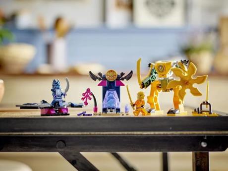 Конструктор LEGO NINJAGO Боевой робот Арина (71804) - фото 0