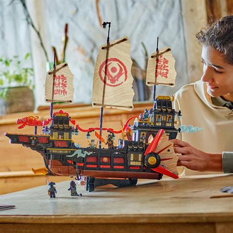Конструктор LEGO NINJAGO Щедрість храму 2387 деталей (71848) - фото 5