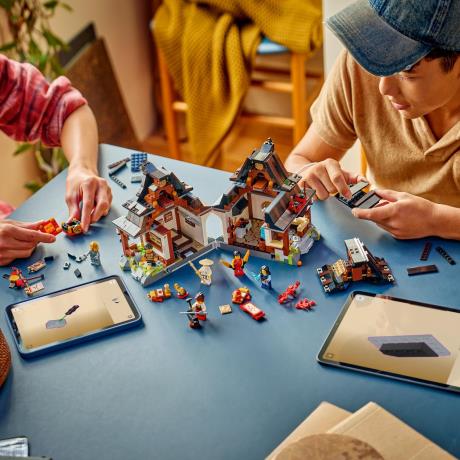 Конструктор LEGO Ninjago Ковальня «Чотири зброї». 15-та річниця 1259 Деталей ( 71858 ) - фото 13