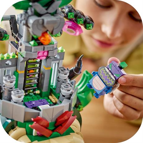 Конструктор LEGO Super Mario Prince Florian и Castle Bowser 1251 деталь (72042) - фото 4