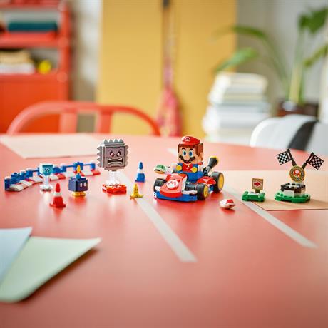 Конструктор LEGO Super Mario Mario Kart Interactive LEGO Mario та Standard Kart 278 деталей (72043) - фото 14