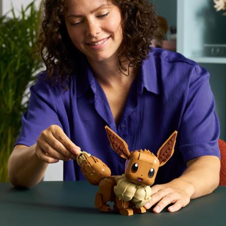 Конструктор LEGO® Pokemon™ Іві Набір для конструювання моделі для геймерів, 585 деталей (72151) - фото 5