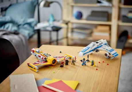 Конструктор LEGO Star Wars Винищувач Нової Республіки E-Wing проти Зоряного винищувача Шин Хаті 1056 деталей (75364) - фото 0