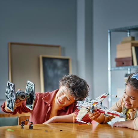 Конструктор LEGO Star Wars Збірний пакет Винищувач TIE і Корабель X-wing 1063 деталі (75393) - фото 8