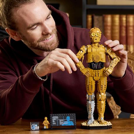 Конструктор LEGO Star Wars C-3PO 1138 деталей (75398) - фото 6