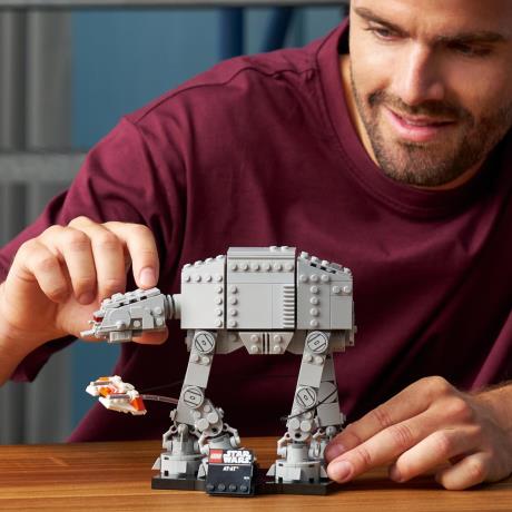 Конструктор LEGO Star Wars TM AT-AT™ 525 Деталей (75440) - фото 4