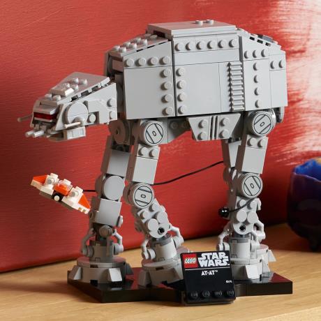 Конструктор LEGO Star Wars TM AT-AT™ 525 Деталей (75440) - фото 4