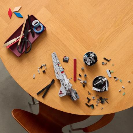 Конструктор LEGO Star Wars TM Зоряний крейсер класу «Венатор» 643 Деталі (75441) - фото 3