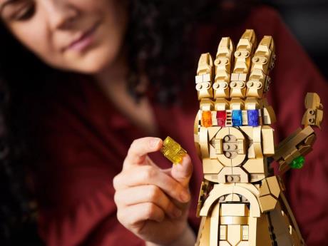 Конструктор LEGO Super Heroes Рукавичка нескінченності 590 деталей (76191) - фото 0