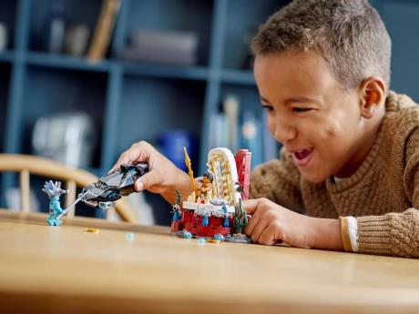 Конструктор LEGO Super Heroes Тронна зала короля Неймора 355 деталей (76213) - фото 0