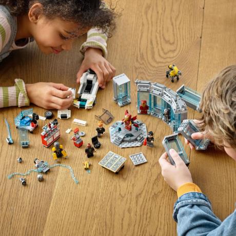 Конструктор LEGO Super Heroes Броня Залізної людини 496 деталей (76216) - фото 0