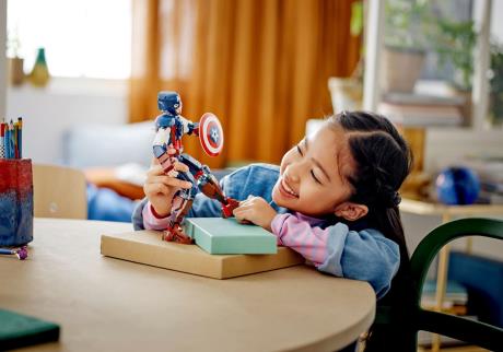 Конструктор LEGO Marvel Фігурка Капітана Америки для складання 310 деталей (76258) - фото 0