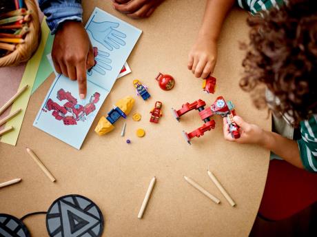 Конструктор LEGO Marvel Халкбастер Залізної Людини проти Таноса 66 деталей (76263) - фото 0