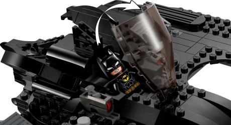 Конструктор LEGO DC Batman Бетмоліт Бетмен проти Джокера 357 деталей (76265) - фото 0