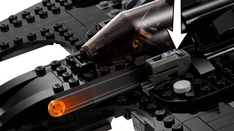 Конструктор LEGO DC Batman Бетмоліт Бетмен проти Джокера 357 деталей (76265) - фото 0