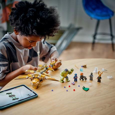 Конструктор LEGO Super Heroes Месники проти Левіафана 347 деталей (76290) - фото 9