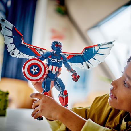Конструктор LEGO Super Heroes Фігурка Нового Капітана Америка для складання 359 деталей (76296) - фото 5
