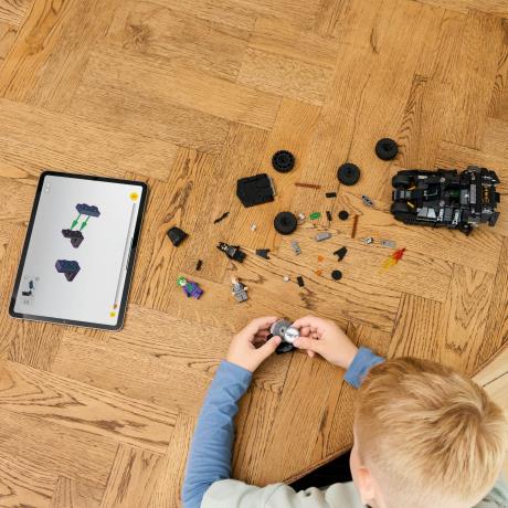 Конструктор LEGO Бетмен Тумблер проти Дволикого і Джокера 429 деталей (76303) - фото 9