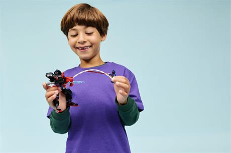 Конструктор LEGO Super Heroes Marvel Робот Майлза Моралеза vs. Человек-паук 2099 135 Деталей (76337) - фото 4