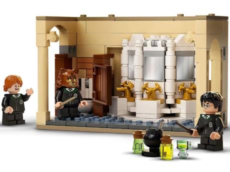 Конструктор LEGO Harry Potter Гоґвортс: невдача з багатозільною настійкою 217 деталей (76386) - фото 0