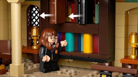 Конструктор LEGO Harry Potter Гоґвортс: Кабінет Дамблдора 654 деталей (76402) - фото 0