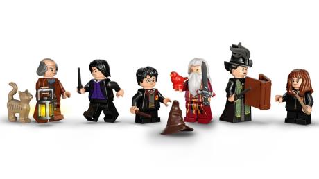 Конструктор LEGO Harry Potter Гоґвортс: Кабінет Дамблдора 654 деталей (76402) - фото 0