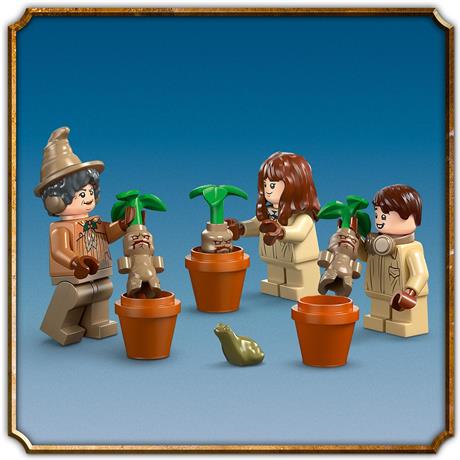 Конструктор LEGO Harry Potter Замок Гогвортс урок гербології 390 деталей (76445) - фото 6