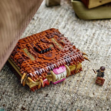 Конструктор LEGO Harry Potter Куслива Жахлива книга жахіть 518 деталей (76449) - фото 6
