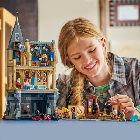 Конструктор LEGO Harry Potter TM Замок Гоґвортс: Лікарняне крило 907 Деталей (76463) - фото 6