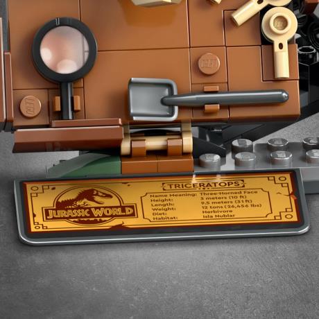 Конструктор LEGO® Jurassic World Окаменелости динозавров: череп трицератопса, 468 деталей (76969) - фото 4
