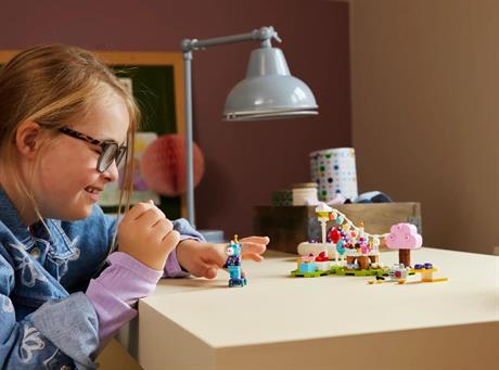 Конструктор LEGO Animal Crossing Вечірка з нагоди дня народження Julian 170 деталей (77046) - фото 0