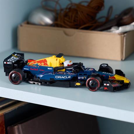 Конструктор LEGO Speed Champions Гоночный автомобиль F1 Oracle Red Bull Racing RB20, 251 деталь (77243) - фото 5