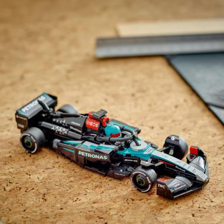 Конструктор LEGO Speed Champions Автомобіль для перегонів Mercedes-AMG F1 W15, 267 деталей (77244) - фото 10