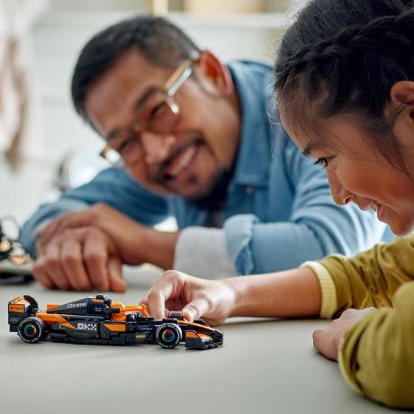 Конструктор LEGO Speed Champions Гоночный автомобиль McLaren F1 Team MCL38, 269 деталей (77251) - фото 8