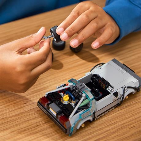 Конструктор LEGO Speed Champions Произведение из фильма «Назад в будущее» 357 Деталей  ( 77256 ) - фото 5