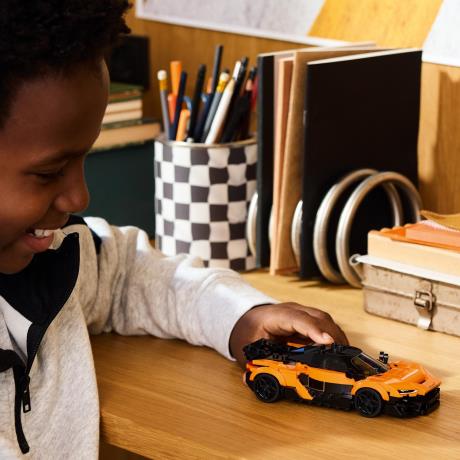 Конструктор LEGO Speed Champions McLaren W1 287 Деталей (77257) - фото 12