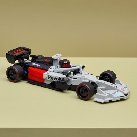 Конструктор LEGO® Speed Champions Гоночний автомобіль Audi Revolut F1® Team R26 216 деталей (77259) - фото 2