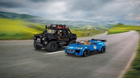 Конструктор LEGO® Speed Champions Jaguar Project 7 та Land Rover Defender (77264) - фото 12