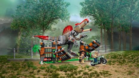 Конструктор LEGO® Jurassic World Втеча спинозавра Іграшка (77982) - фото 11