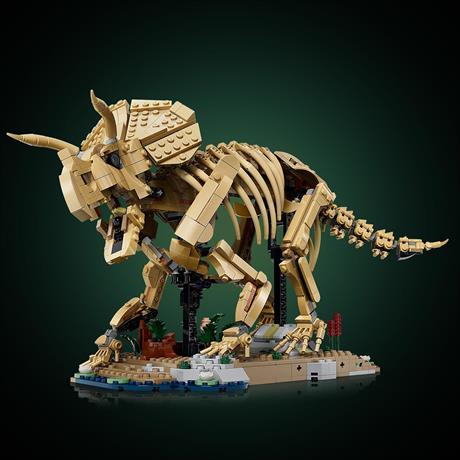 Конструктор LEGO® Jurassic World Скам'янілості динозаврів: трицератопс, 1154 деталей (77985) - фото 1