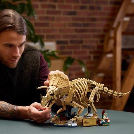 Конструктор LEGO® Jurassic World Скам'янілості динозаврів: трицератопс, 1154 деталей (77985) - фото 11