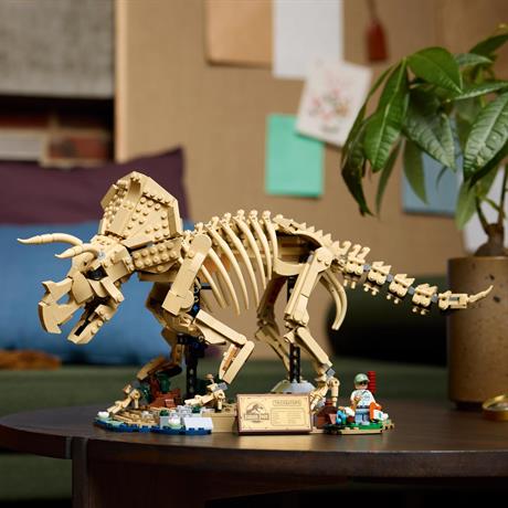Конструктор LEGO® Jurassic World Скам'янілості динозаврів: трицератопс, 1154 деталей (77985) - фото 12