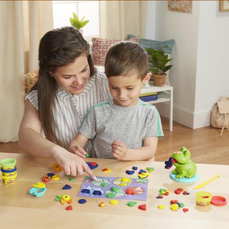 Набор для творчества Play-Doh Лягушки и цвета с пластилином (F6926) - фото 1